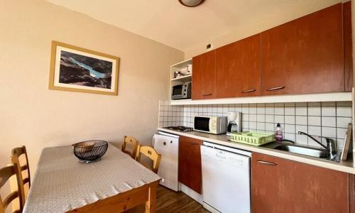 Vacances en montagne Appartement 2 pièces 4 personnes (27m²) - Résidence le Hameau des Ecrins - MH - Puy-Saint-Vincent - Extérieur été