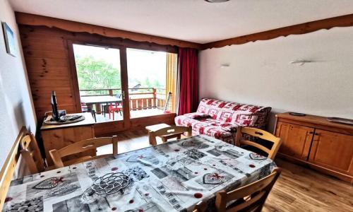 Vacances en montagne Appartement 2 pièces 6 personnes (35m²) - Résidence le Hameau des Ecrins - MH - Puy-Saint-Vincent - Extérieur été