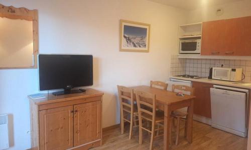 Vacances en montagne Appartement 2 pièces 4 personnes (27m²) - Résidence le Hameau des Ecrins - MH - Puy-Saint-Vincent - Extérieur été