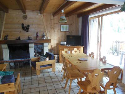 Vacances en montagne Chalet 4 pièces 8 personnes (A012P) - Résidence le Hameau des Rochers - Champagny-en-Vanoise - Cheminée