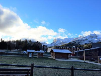 Urlaub in den Bergen Doppelchalethälfte 3 Zimmer für 6 Personen (L2) - Résidence le Hameau du Puy - Superdévoluy - Terrasse