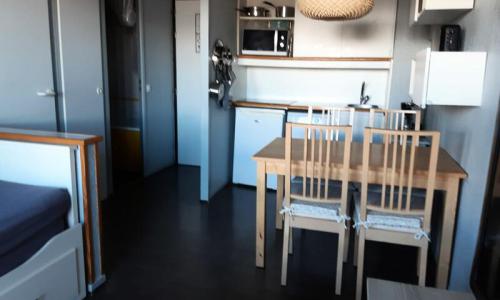 Vakantie in de bergen Appartement 2 kamers 4 personen (Budget 22m²) - Résidence le Hameau du Sauget - MH - Montchavin La Plagne - Buiten zomer