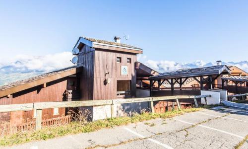 Wakacje w górach Résidence le Hameau du Sauget - MH - Montchavin La Plagne - Na zewnątrz latem