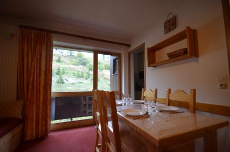 Vakantie in de bergen Appartement 2 kamers bergnis 6 personen (C137) - Résidence le Jettay - Les Menuires - Woonkamer