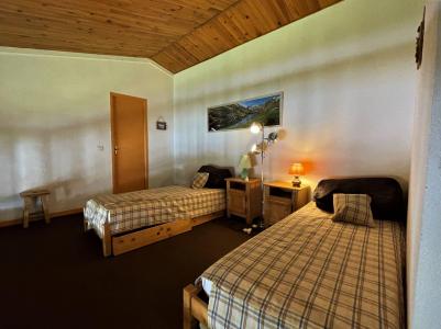 Urlaub in den Bergen Wohnung 3 Mezzanine Zimmer 7 Leute (C143) - Résidence le Jettay - Les Menuires - Schlafzimmer