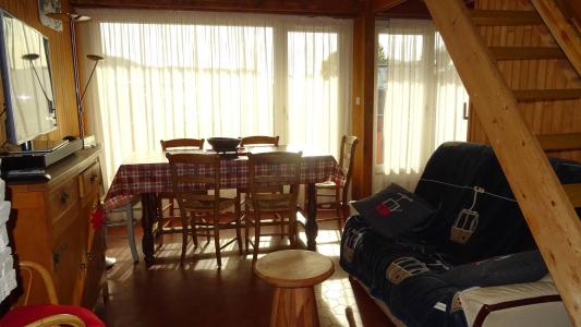 Holiday in mountain resort 3 room duplex apartment 7 people - Résidence Le Mont Caly - Les Gets - Living room