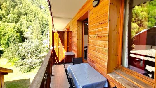 Rent in ski resort 2 room apartment sleeping corner 6 people (497) - Résidence le Palatin - Pelvoux - Summer outside