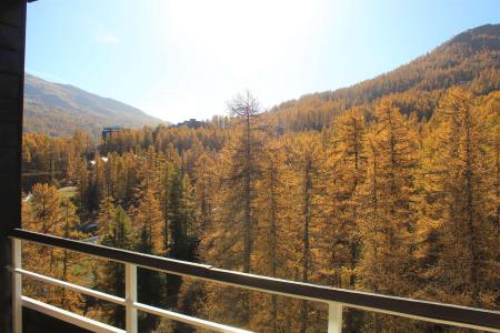 Vacances en montagne Résidence le Pelvoux II - Vars - Balcon