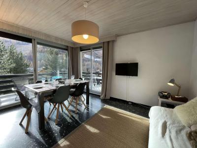 Holiday in mountain resort 3 room apartment 6 people (0210) - Résidence le Pic Blanc - Serre Chevalier - Living room