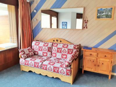 Holiday in mountain resort 2 room apartment sleeping corner 6 people (3403) - Résidence le Plein Sud C - Les 2 Alpes - Living room