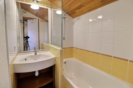 Urlaub in den Bergen Duplex Wohnung 2 Zimmer Kabine 6 Personnen (1116) - Résidence le Pralin - Méribel-Mottaret - Badewanne