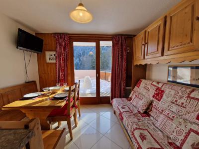 Holiday in mountain resort 2 room apartment sleeping corner 4 people (2) - Résidence le Ranfolly - Morzine - Living room