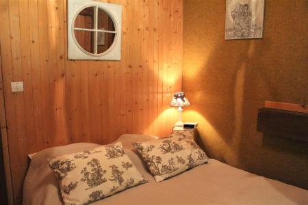 Holiday in mountain resort 3 room duplex apartment 6 people (010) - Résidence le Sandrina - Vars - Bedroom