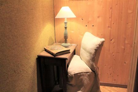 Holiday in mountain resort 3 room duplex apartment 6 people (010) - Résidence le Sandrina - Vars - Living room