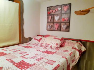 Holiday in mountain resort 2 room apartment sleeping corner 4 people (SOL610) - Résidence le Soleil - Les 2 Alpes - Double bed