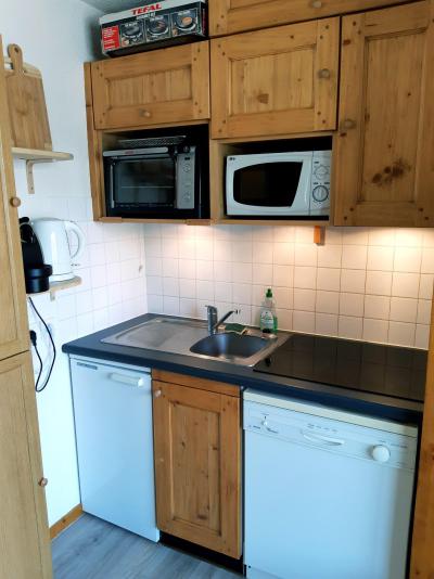 Holiday in mountain resort 3 room duplex apartment sleeping corner 8 people (SOL713) - Résidence le Soleil - Les 2 Alpes - Kitchenette