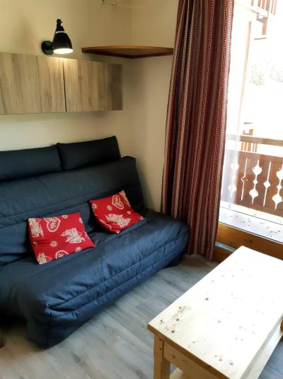 Holiday in mountain resort 3 room duplex apartment sleeping corner 8 people (SOL713) - Résidence le Soleil - Les 2 Alpes - Living room
