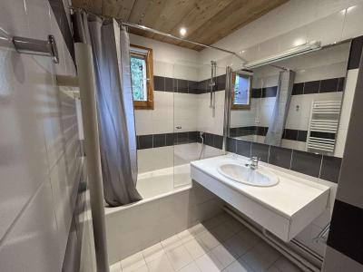 Vacances en montagne Appartement 4 pièces cabine 8 personnes (10) - Résidence le Surf - Méribel - Salle de bain