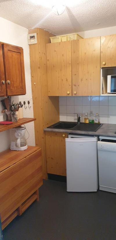 Vacances en montagne Studio cabine 6 personnes (130) - Résidence le Thabor D - Valfréjus - Kitchenette