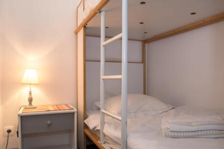 Holiday in mountain resort 2 room apartment cabin 2-4 people - Résidence le Triolet - Chamonix - Bedroom