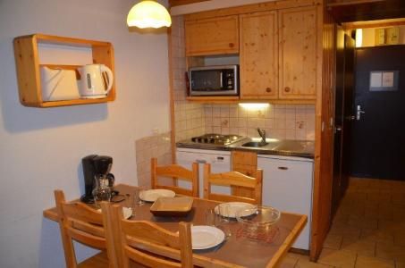 Holiday in mountain resort Studio cabin 4 people (322) - Résidence le Villaret - Les Menuires - Accommodation