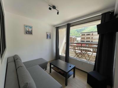 Holiday in mountain resort 2 room apartment sleeping corner 6 people (1057) - Résidence le Waala - Les 2 Alpes - Living room