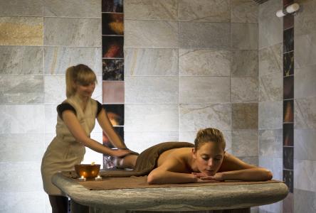 Holiday in mountain resort Résidence Léana - Les Carroz - Body massage