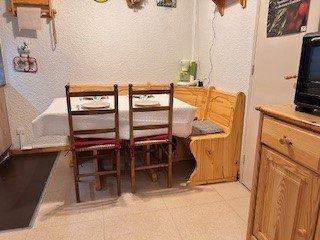 Holiday in mountain resort 2 room apartment sleeping corner 4 people (10B) - Résidence les Airelles B - Risoul - Living room