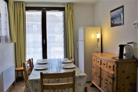 Holiday in mountain resort 3 room apartment 6 people (28B) - Résidence les Airelles B - Risoul - Accommodation