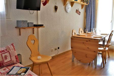 Urlaub in den Bergen Studio Schlafnische 4 Personen (11) - Résidence les Airelles B - Risoul - Wohnzimmer