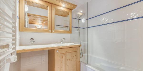 Vacanze in montagna Appartamento su due piani 3 stanze per 6 persone (C13P) - Résidence les Alpages - Champagny-en-Vanoise - Bagno con doccia