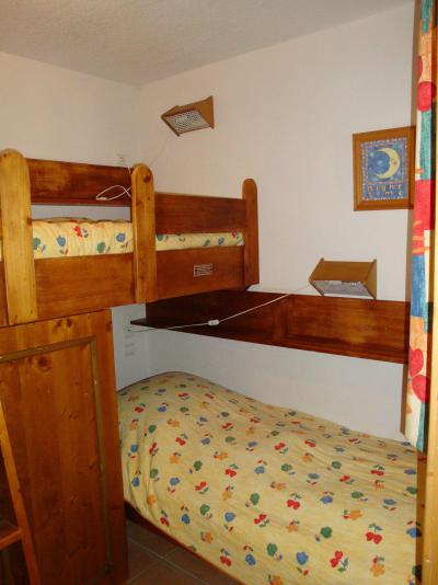 Holiday in mountain resort 3 room apartment 4 people (8B) - Résidence les Alpages de Pralognan B - Pralognan-la-Vanoise - Bedroom