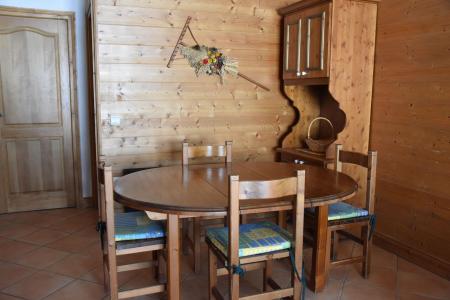 Urlaub in den Bergen 3-Zimmer-Appartment für 6 Personen (4) - Résidence les Alpages de Pralognan C - Pralognan-la-Vanoise - Wohnzimmer