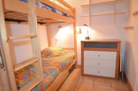 Urlaub in den Bergen 2-Zimmer-Holzhütte für 4 Personen (11) - Résidence les Alpages de Reberty - Les Menuires - Schlafzimmer