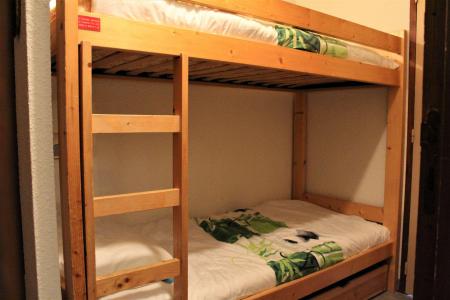 Vakantie in de bergen Studio bergnis 4 personen (B102) - Résidence les Alpages - Vars - Cabine