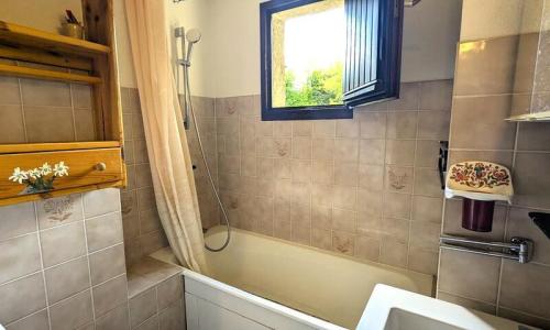 Vacaciones en montaña Apartamento 2 piezas para 4 personas (37m²) - Résidence Les Anémones - Pelvoux - Cuarto de baño