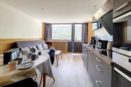 Urlaub in den Bergen 2-Zimmer-Appartment für 6 Personen (612) - Résidence les Aravis - Les Menuires - Wohnzimmer