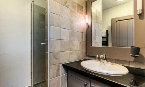 Vacances en montagne Appartement 3 pièces 8 personnes (57m²) - Résidence Les Arcs 1950 le Village - Maeva Home - Les Arcs - Extérieur été