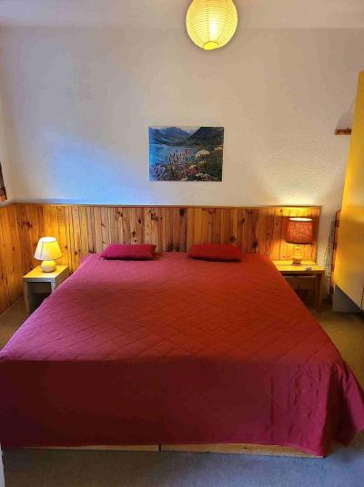 Holiday in mountain resort 2 room apartment 4 people (AR11A) - Résidence les Arolles - La Norma - Bedroom