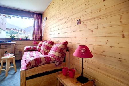 Holiday in mountain resort Studio cabin 4 people (1120) - Résidence les Asters A2 - Les Menuires - Living room