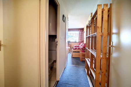 Vakantie in de bergen Studio cabine 4 personen (1120) - Résidence les Asters A2 - Les Menuires - Hal