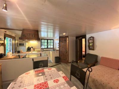 Holiday in mountain resort 2 room apartment 4 people (1) - Résidence Les Balluts - Morzine - Living room