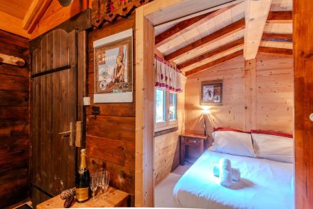 Holiday in mountain resort 3 room apartment 4 people (2) - Résidence Les Balluts - Morzine - Bedroom