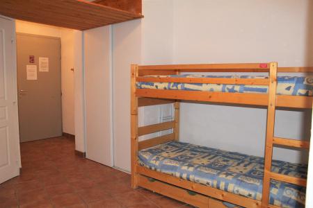 Holiday in mountain resort 2 room apartment sleeping corner 6 people (0004) - Résidence les Bouquetins 1 - Vars - Sleeping area