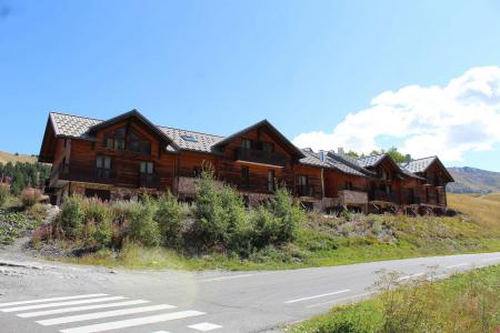 Vacanze in montagna Résidence les Bouquetins III - Vars - Esteriore estate