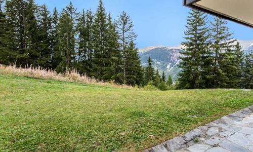 Wakacje w górach Résidence les Brigues - MH - Courchevel - Na zewnątrz latem