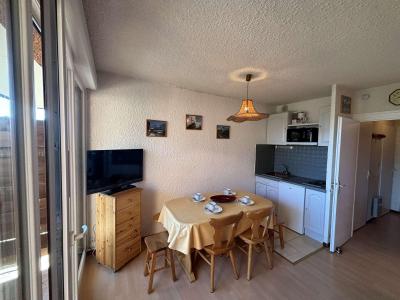 Vakantie in de bergen studio bergnis 2-4 personen (0F5) - Résidence les Brimbelles - Auris en Oisans - Woonkamer