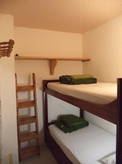 Urlaub in den Bergen 2-Zimmer-Berghütte für 6 Personen (406) - Résidence les Carlines - Les Orres - Offener Schlafbereich