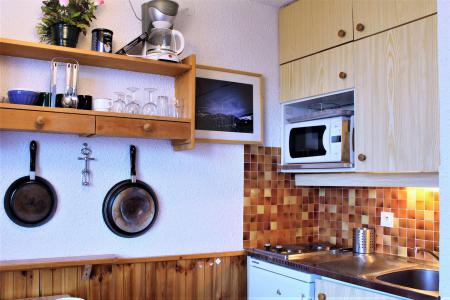 Vacances en montagne Studio cabine 4 personnes (17) - Résidence les Chabrières I - Risoul - Kitchenette