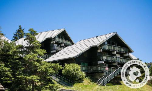 Vakantie in de bergen Résidence les Chalets D'aurouze - Maeva Home - La Joue du Loup - Buiten zomer